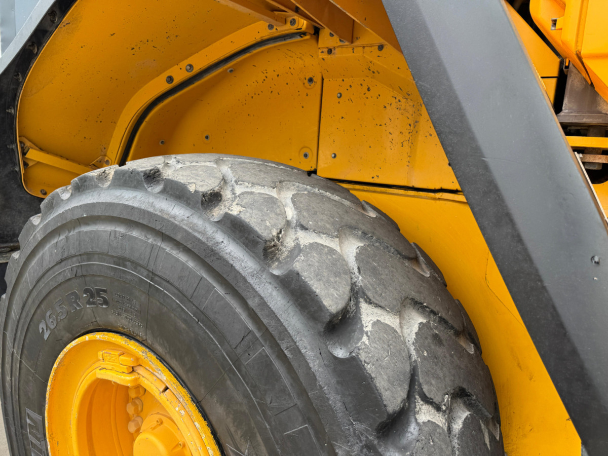 VOLVO L180G līzingu VOLVO L180G: foto 17