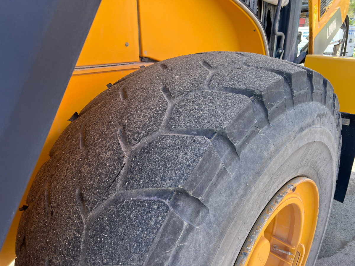 VOLVO L180H - Riteņu iekrāvējs: foto 3 VOLVO L180H - Riteņu iekrāvējs: foto 3