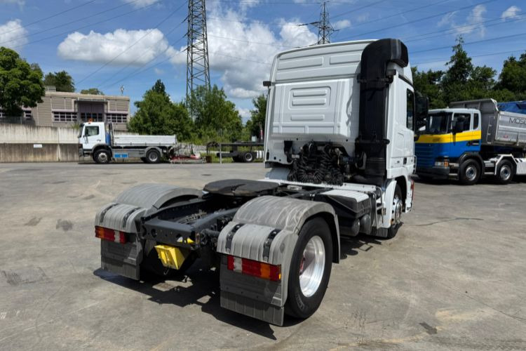Mercedes-Benz Actros 1848 4x2 - Vilcējs: foto 4 Mercedes-Benz Actros 1848 4x2 - Vilcējs: foto 4