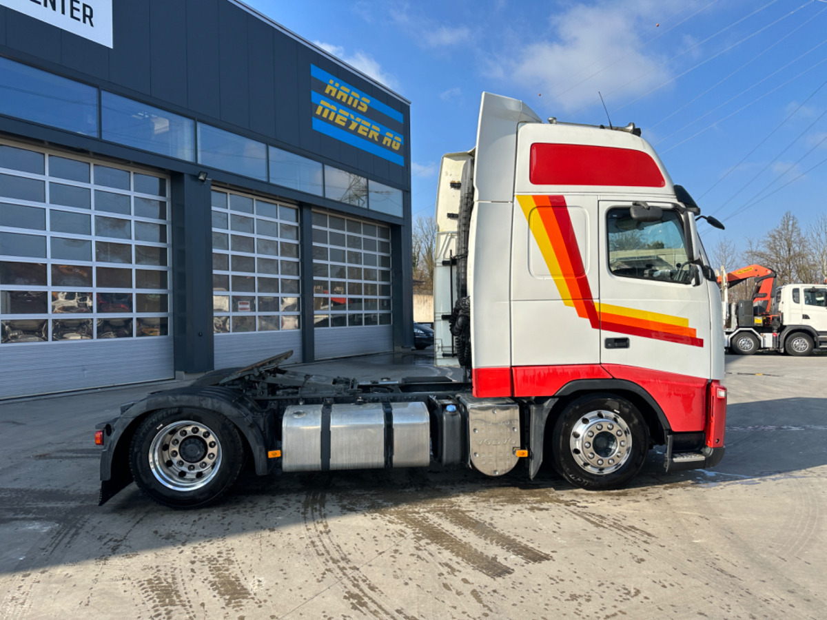 VOLVO FH-420 4x2 Lowdeck - Vilcējs: foto 5 VOLVO FH-420 4x2 Lowdeck - Vilcējs: foto 5
