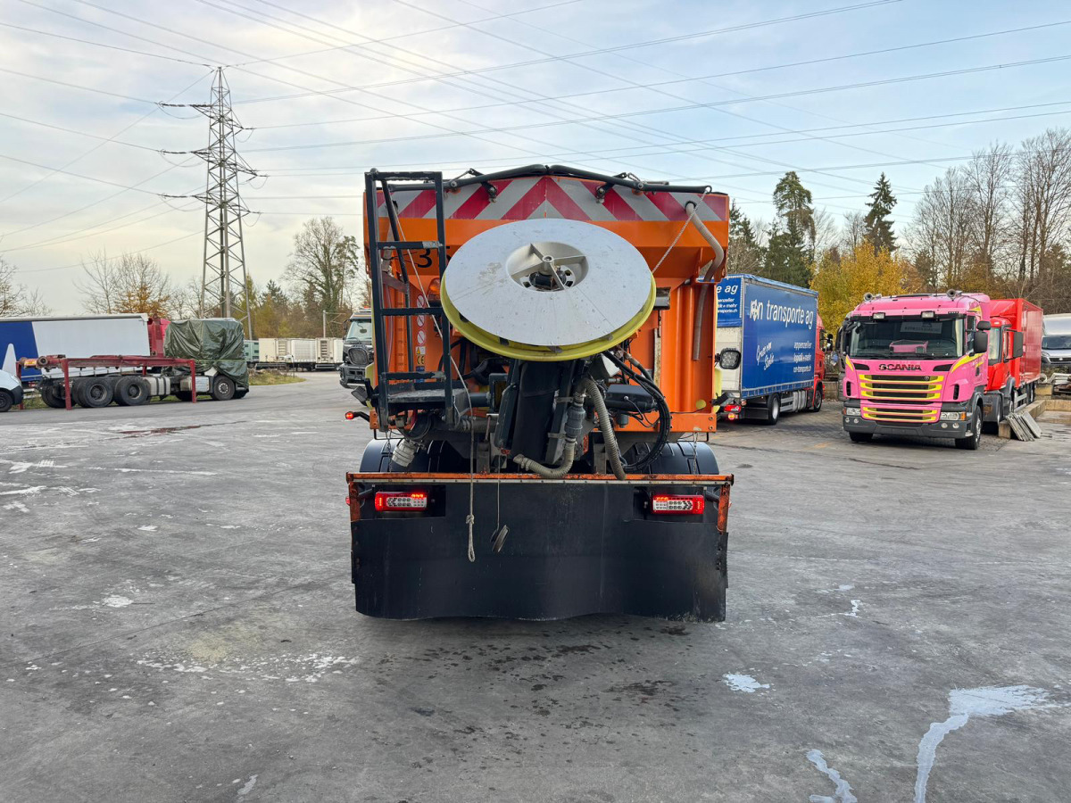 VOLVO FH-460 4x2 Winterdienst/SZM - Vilcējs: foto 5 VOLVO FH-460 4x2 Winterdienst/SZM - Vilcējs: foto 5