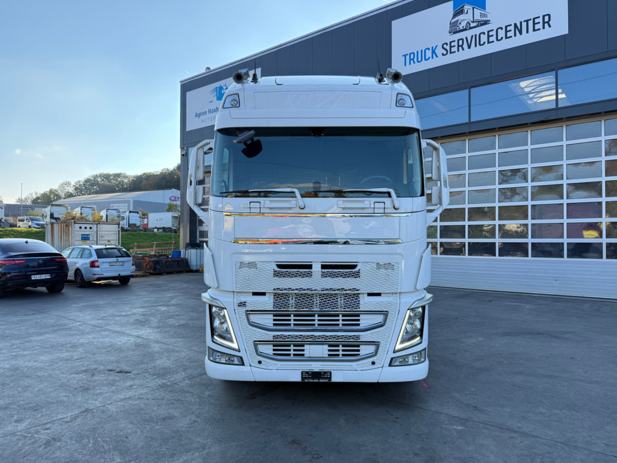 VOLVO FH-500 Standklima XXL 4x2 - Vilcējs: foto 2 VOLVO FH-500 Standklima XXL 4x2 - Vilcējs: foto 2