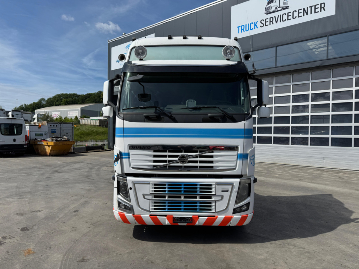 VOLVO FH16-750 6x2 - Vilcējs: foto 2 VOLVO FH16-750 6x2 - Vilcējs: foto 2