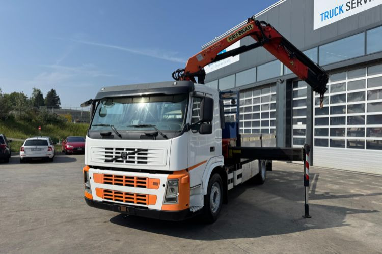 Volvo FM-300 4x2 Palfinger 16502-5 - Kravas auto ar manipulatoru: foto 1 Volvo FM-300 4x2 Palfinger 16502-5 - Kravas auto ar manipulatoru: foto 1