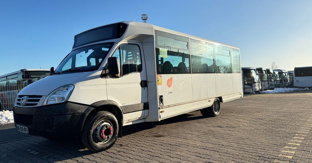 Iveco Aptineo / mała klima / 28 miejsc / winda / CENA: 67500 zł netto - Mikroautobuss, Pasažieru furgons: foto 2 Iveco Aptineo / mała klima / 28 miejsc / winda / CENA: 67500 zł netto - Mikroautobuss, Pasažieru furgons: foto 2