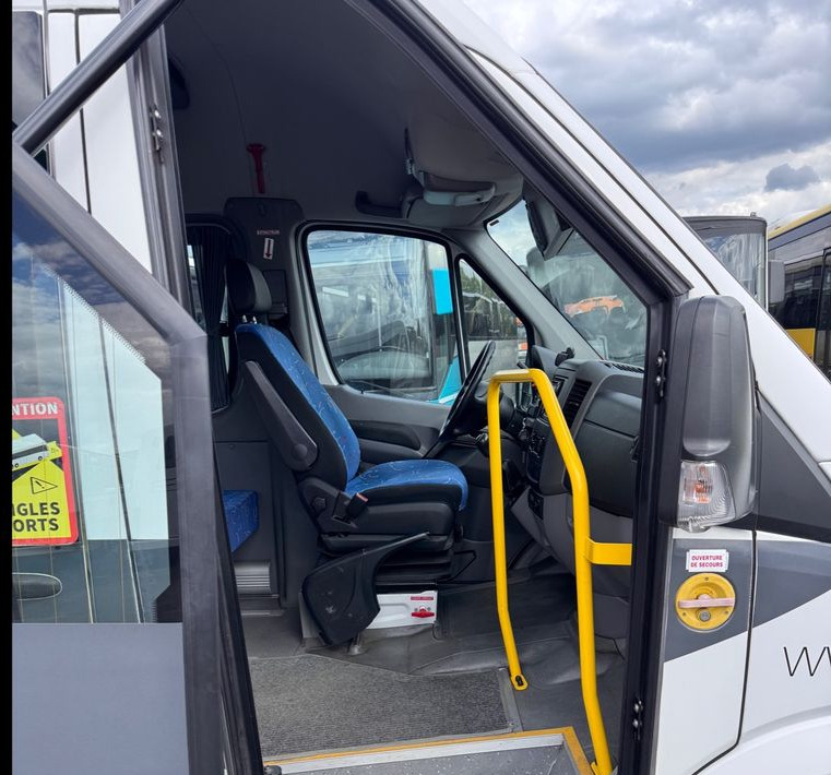 Mikroautobuss, Pasažieru furgons Volkswagen Crafter / KLIMATYZACJA / 23 miejsca / 128000km przebieg !!/ Cena:139000 zł netto: foto 19