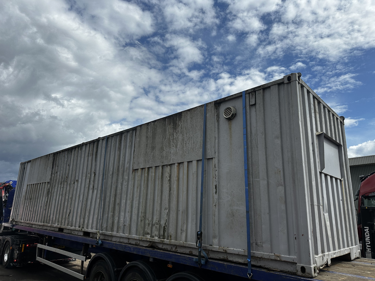 40' SHIPPING CONTAINER - Celtniecības maisītājs: foto 3 40' SHIPPING CONTAINER - Celtniecības maisītājs: foto 3