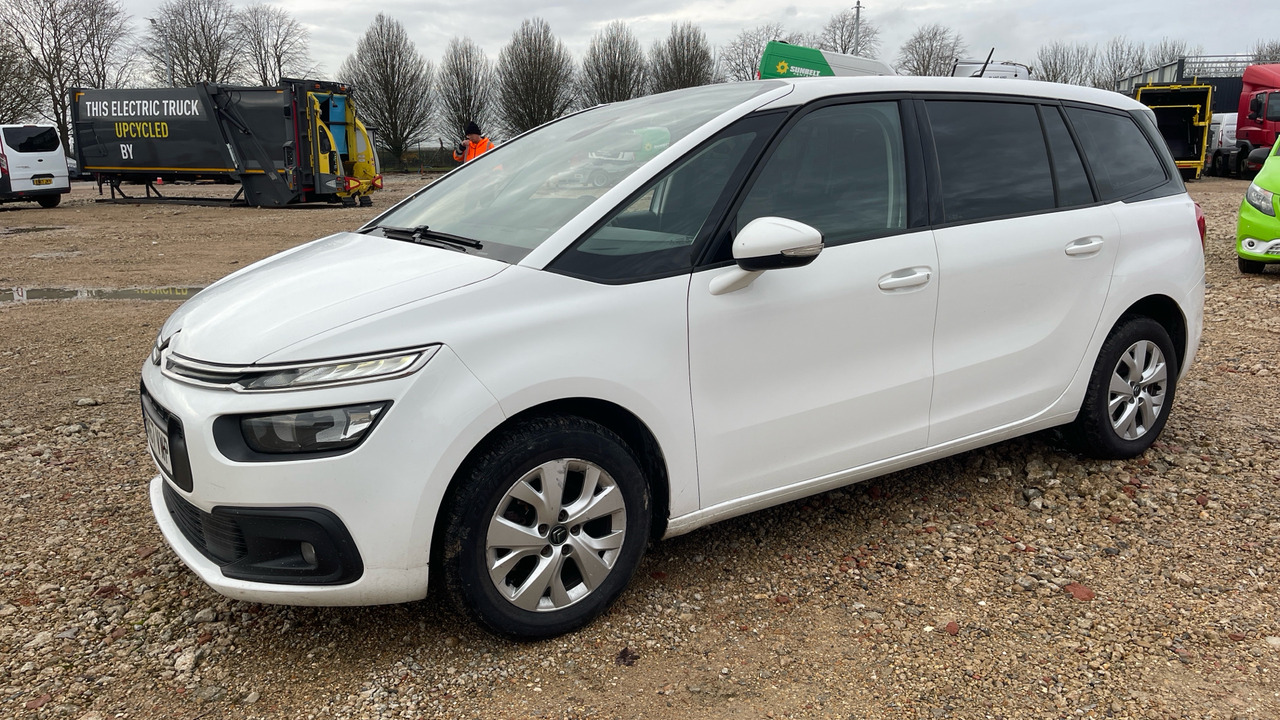 CITROEN GRAND C4 PICASSO 1.6 BLUE HDI 100PS - Vieglā automašīna: foto 2 CITROEN GRAND C4 PICASSO 1.6 BLUE HDI 100PS - Vieglā automašīna: foto 2