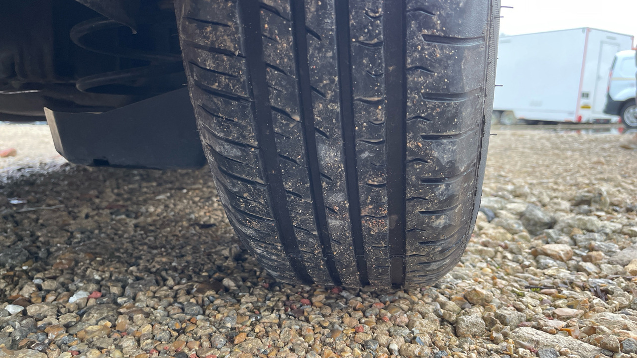 Vieglā automašīna CITROEN GRAND C4 PICASSO 1.6 BLUE HDI 100PS: foto 23 Vieglā automašīna CITROEN GRAND C4 PICASSO 1.6 BLUE HDI 100PS: foto 23