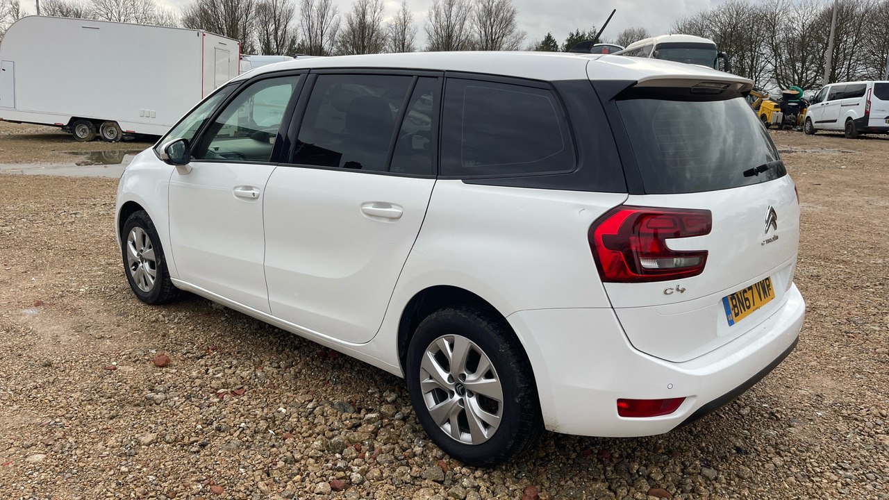 CITROEN GRAND C4 PICASSO 1.6 BLUE HDI 100PS - Vieglā automašīna: foto 3 CITROEN GRAND C4 PICASSO 1.6 BLUE HDI 100PS - Vieglā automašīna: foto 3