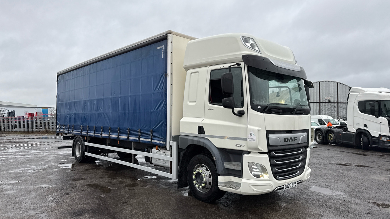 DAF CF 260 - Kravas automašīna ar tentu: foto 1 DAF CF 260 - Kravas automašīna ar tentu: foto 1