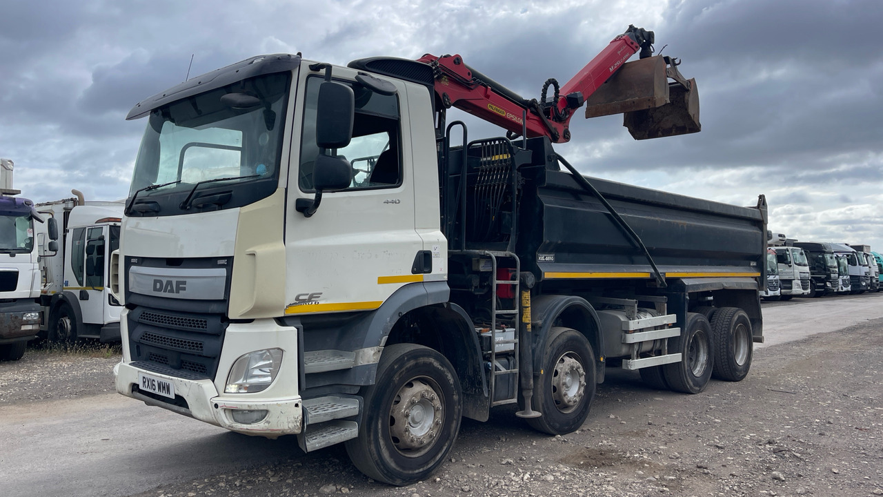 DAF CF 440 - Kravas automašīna pašizgāzējs, Kravas auto ar manipulatoru: foto 2 DAF CF 440 - Kravas automašīna pašizgāzējs, Kravas auto ar manipulatoru: foto 2
