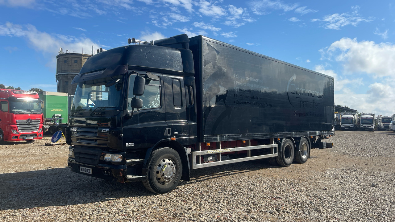 DAF CF 75.310 - Kravas automašīna ar slēgto virsbūvi: foto 2 DAF CF 75.310 - Kravas automašīna ar slēgto virsbūvi: foto 2