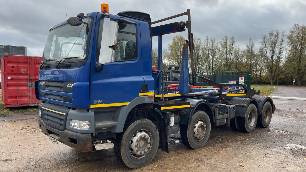 DAF CF 85.360 - Pacēlājs ar āķi: foto 2 DAF CF 85.360 - Pacēlājs ar āķi: foto 2