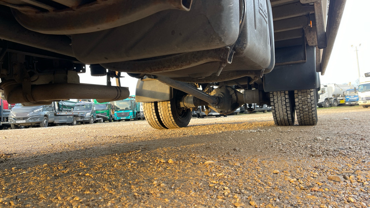 Bortu kravas automašīna/ Platforma DAF LF 180: foto 13