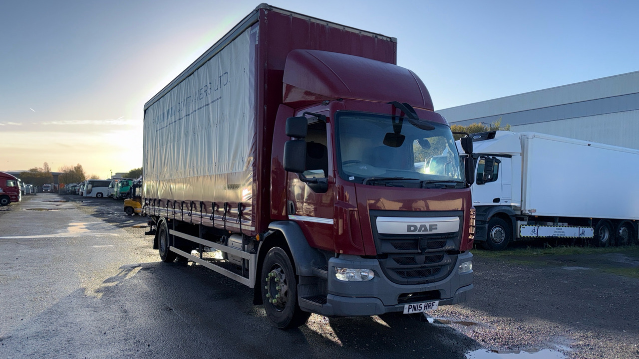 DAF LF 250 - Kravas automašīna ar tentu: foto 1 DAF LF 250 - Kravas automašīna ar tentu: foto 1