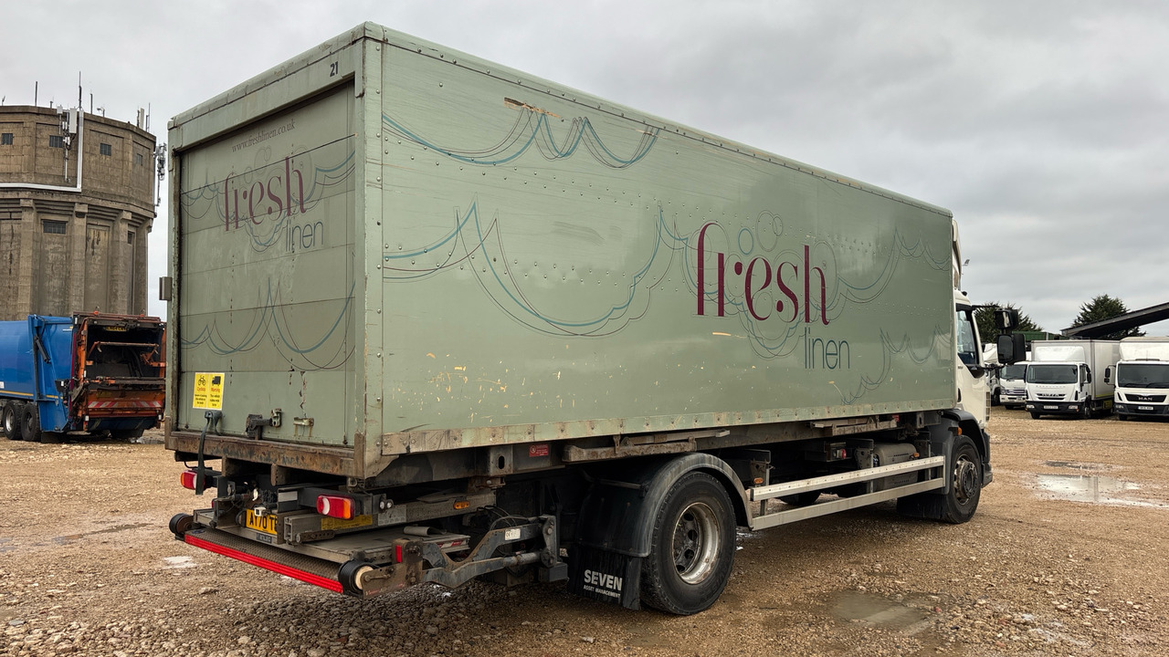 DAF LF 320 - Kravas automašīna ar slēgto virsbūvi: foto 4 DAF LF 320 - Kravas automašīna ar slēgto virsbūvi: foto 4