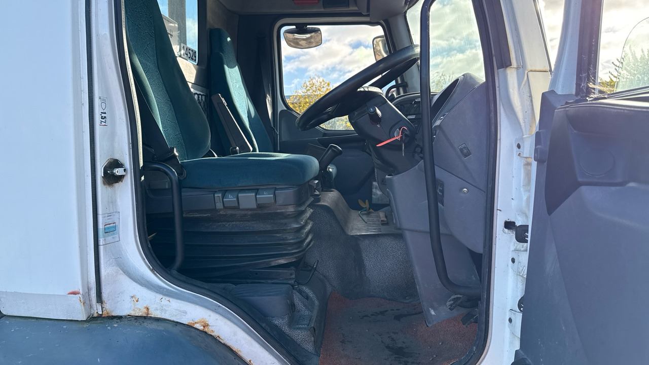 DAF LF 55.220 - Kravas automašīna pašizgāzējs: foto 5 DAF LF 55.220 - Kravas automašīna pašizgāzējs: foto 5