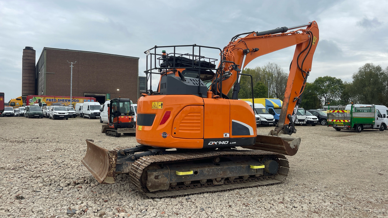 DOOSAN DX140LCR-5 - Kāpurķēžu ekskavators: foto 4 DOOSAN DX140LCR-5 - Kāpurķēžu ekskavators: foto 4