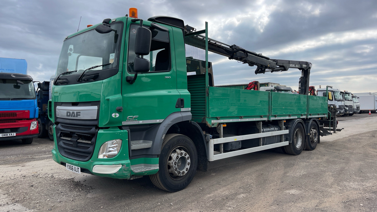 Daf CF 310 - Bortu kravas automašīna/ Platforma, Kravas auto ar manipulatoru: foto 2 Daf CF 310 - Bortu kravas automašīna/ Platforma, Kravas auto ar manipulatoru: foto 2