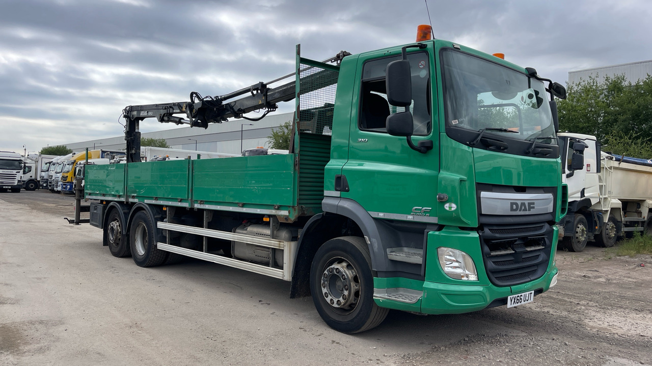 Daf CF 310 - Bortu kravas automašīna/ Platforma, Kravas auto ar manipulatoru: foto 1 Daf CF 310 - Bortu kravas automašīna/ Platforma, Kravas auto ar manipulatoru: foto 1
