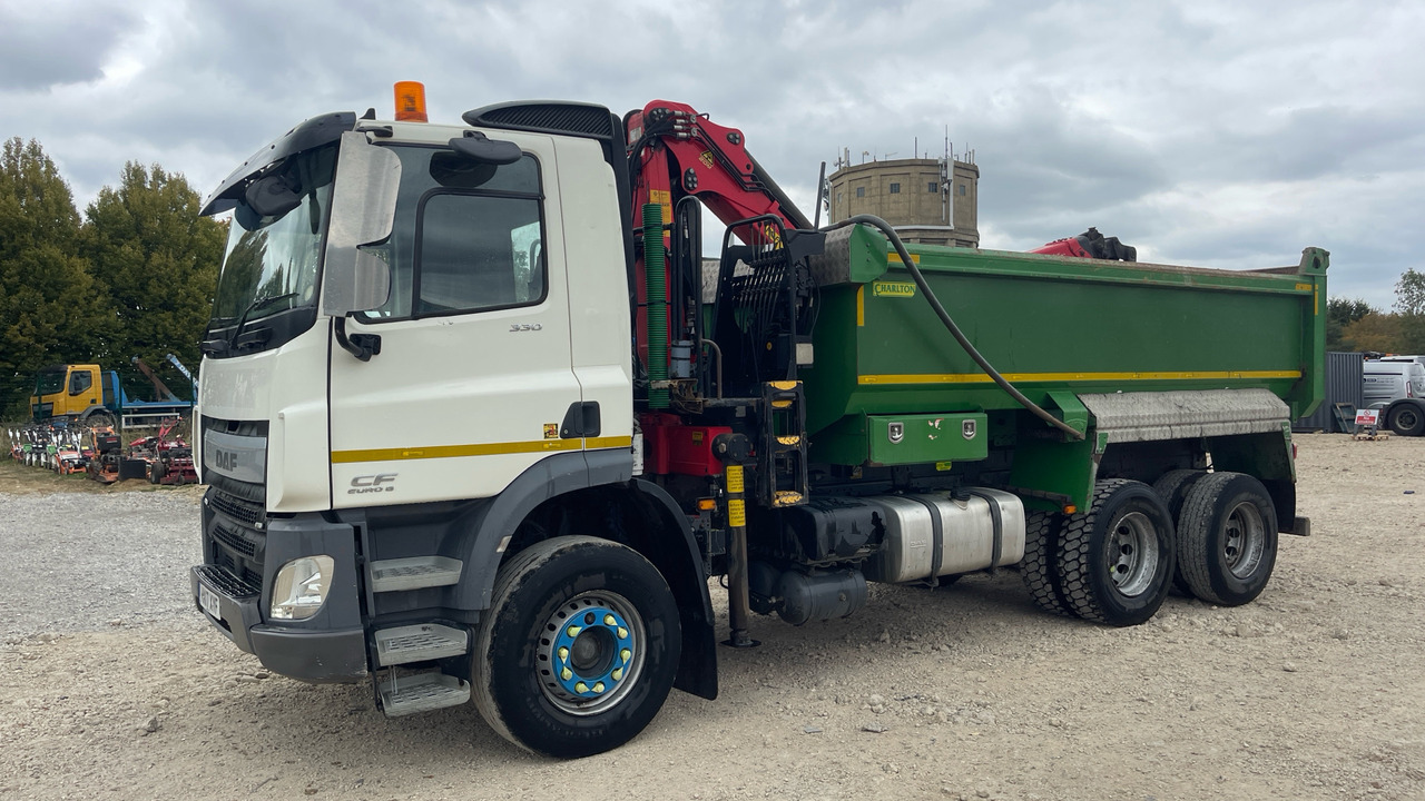 Daf CF 330 - Kravas automašīna pašizgāzējs, Kravas auto ar manipulatoru: foto 2 Daf CF 330 - Kravas automašīna pašizgāzējs, Kravas auto ar manipulatoru: foto 2