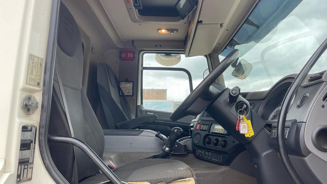 Daf CF 330 - Kravas automašīna pašizgāzējs, Kravas auto ar manipulatoru: foto 5 Daf CF 330 - Kravas automašīna pašizgāzējs, Kravas auto ar manipulatoru: foto 5