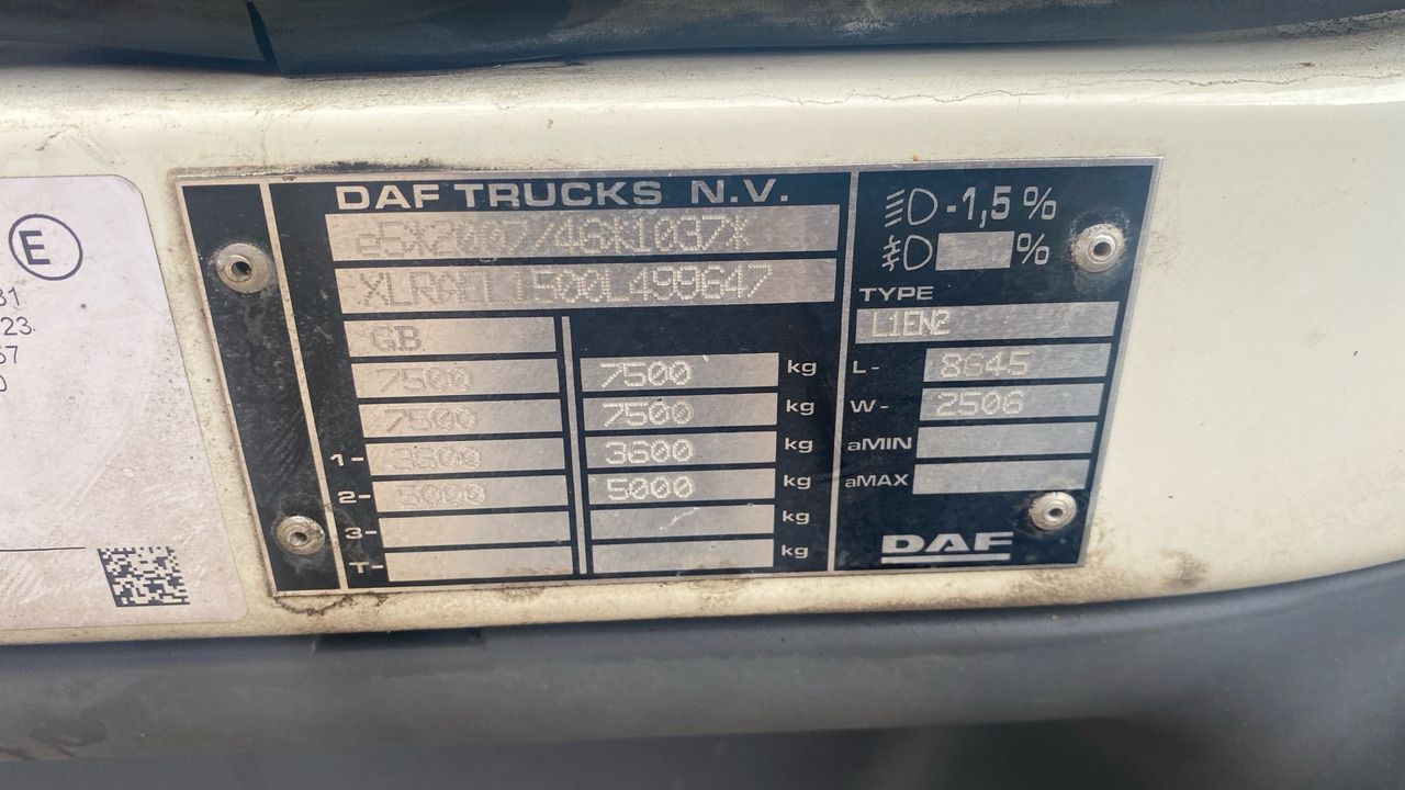 Kravas automašīna ar tentu Daf LF 180: foto 12