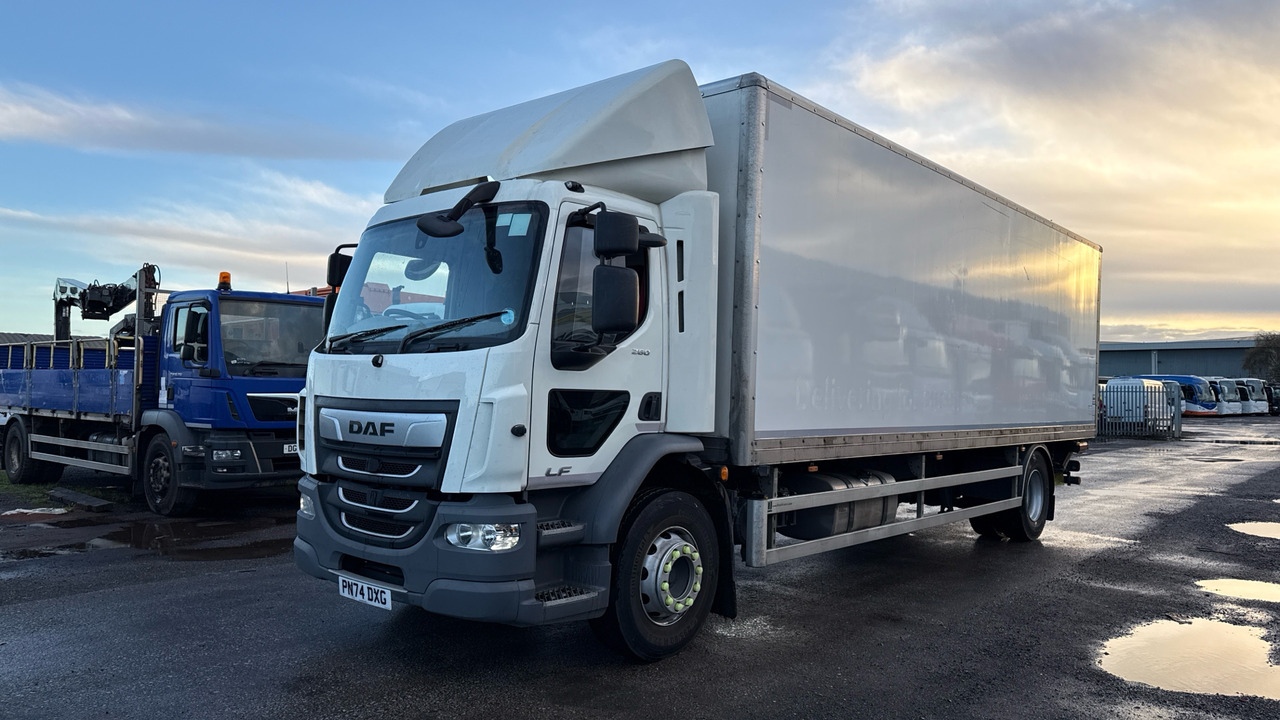 Daf LF 260 - Kravas automašīna ar slēgto virsbūvi: foto 2 Daf LF 260 - Kravas automašīna ar slēgto virsbūvi: foto 2