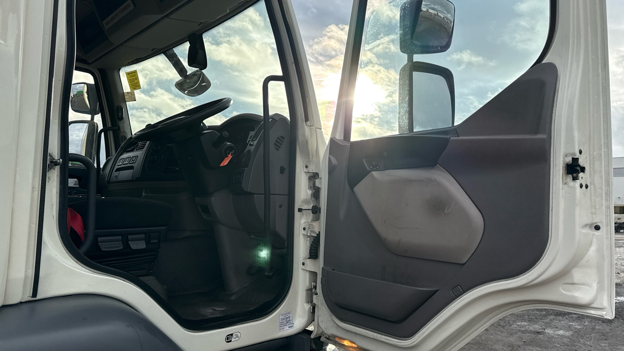 Daf LF 260 - Kravas automašīna ar tentu: foto 5 Daf LF 260 - Kravas automašīna ar tentu: foto 5