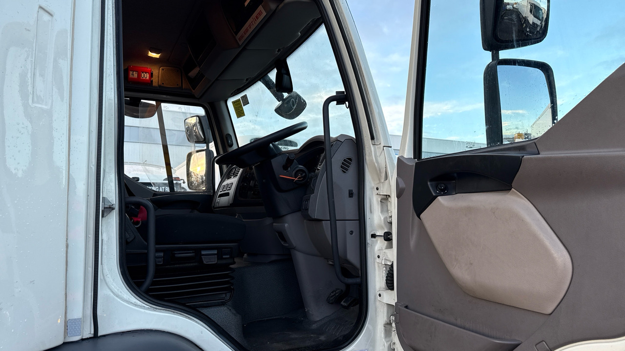 Daf LF 260 - Kravas automašīna ar slēgto virsbūvi: foto 5 Daf LF 260 - Kravas automašīna ar slēgto virsbūvi: foto 5