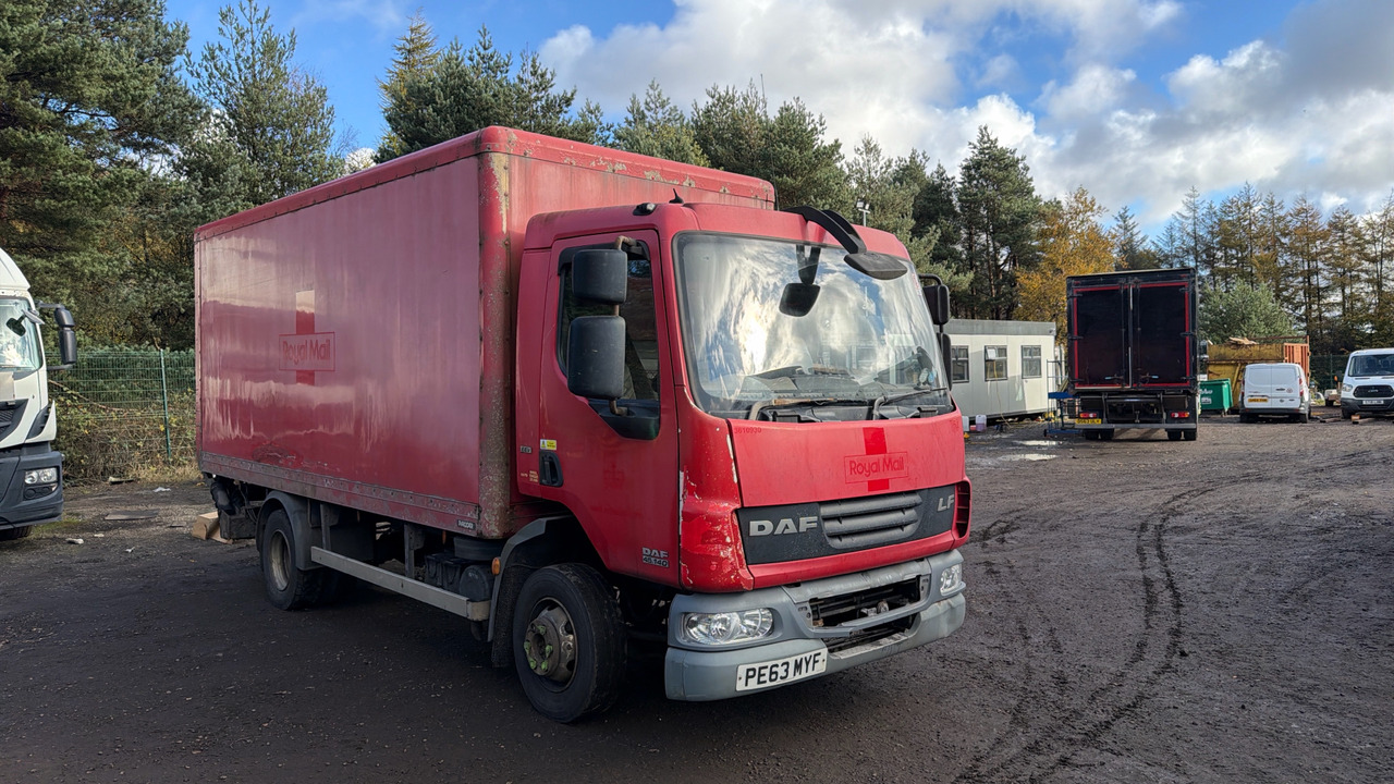 Daf LF 45.140 - Kravas automašīna ar slēgto virsbūvi: foto 1 Daf LF 45.140 - Kravas automašīna ar slēgto virsbūvi: foto 1
