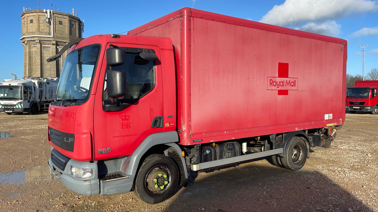 Daf LF 45.140 - Kravas automašīna ar slēgto virsbūvi: foto 2 Daf LF 45.140 - Kravas automašīna ar slēgto virsbūvi: foto 2
