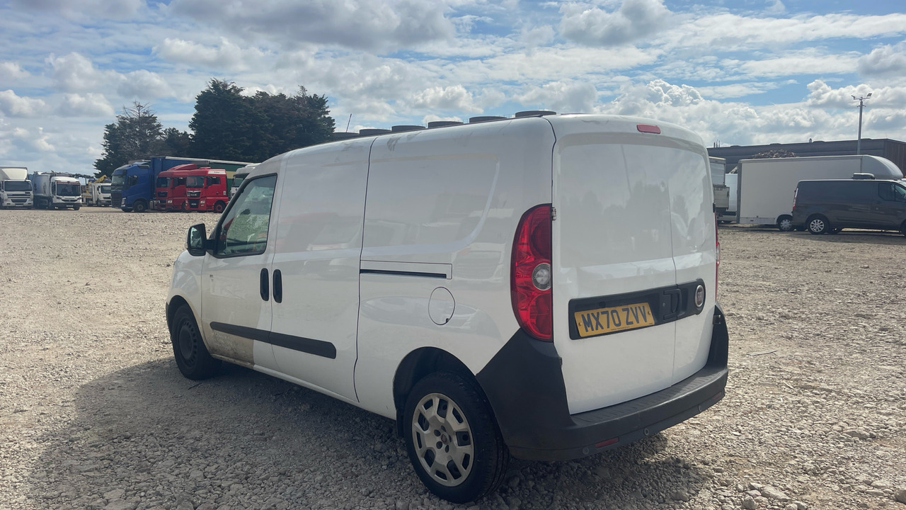 FIAT DOBLO 1.6 Multijet 16V 105PS - Mazs furgons: foto 3 FIAT DOBLO 1.6 Multijet 16V 105PS - Mazs furgons: foto 3