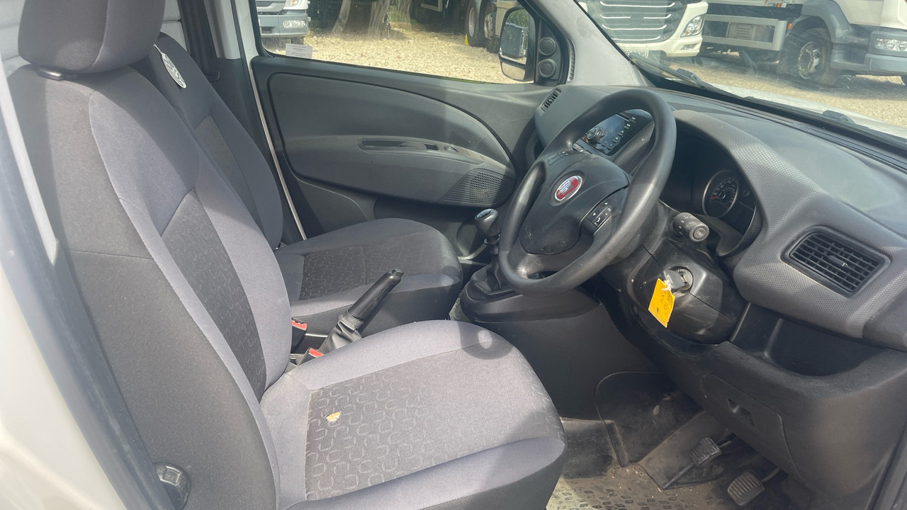 FIAT DOBLO 1.6 Multijet 16V 105PS - Mazs furgons: foto 5 FIAT DOBLO 1.6 Multijet 16V 105PS - Mazs furgons: foto 5