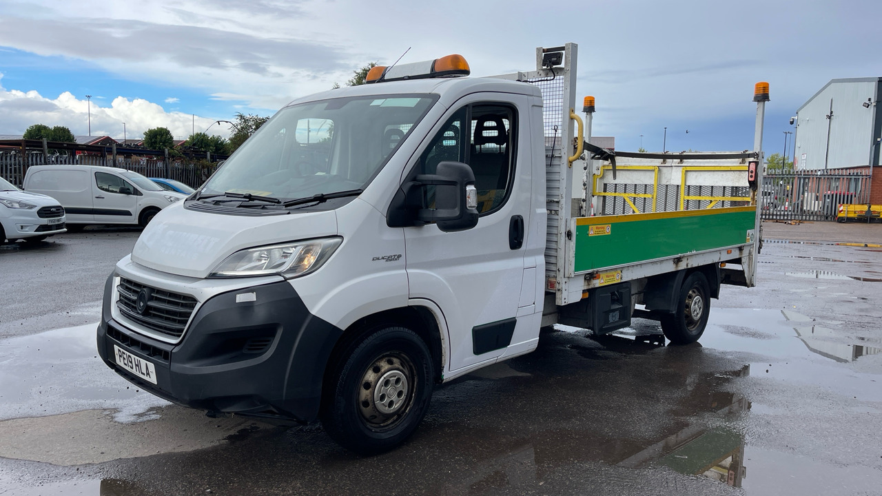 FIAT DUCATO 35 2.3 MULTIJET 130PS - Automašīna ar kravas platformu: foto 2 FIAT DUCATO 35 2.3 MULTIJET 130PS - Automašīna ar kravas platformu: foto 2
