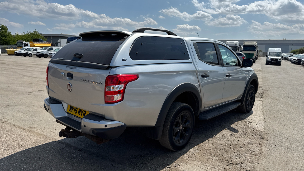 FIAT FULLBACK 2.4 CROSS - Pikaps, Kravas-pasažieru furgons: foto 4 FIAT FULLBACK 2.4 CROSS - Pikaps, Kravas-pasažieru furgons: foto 4