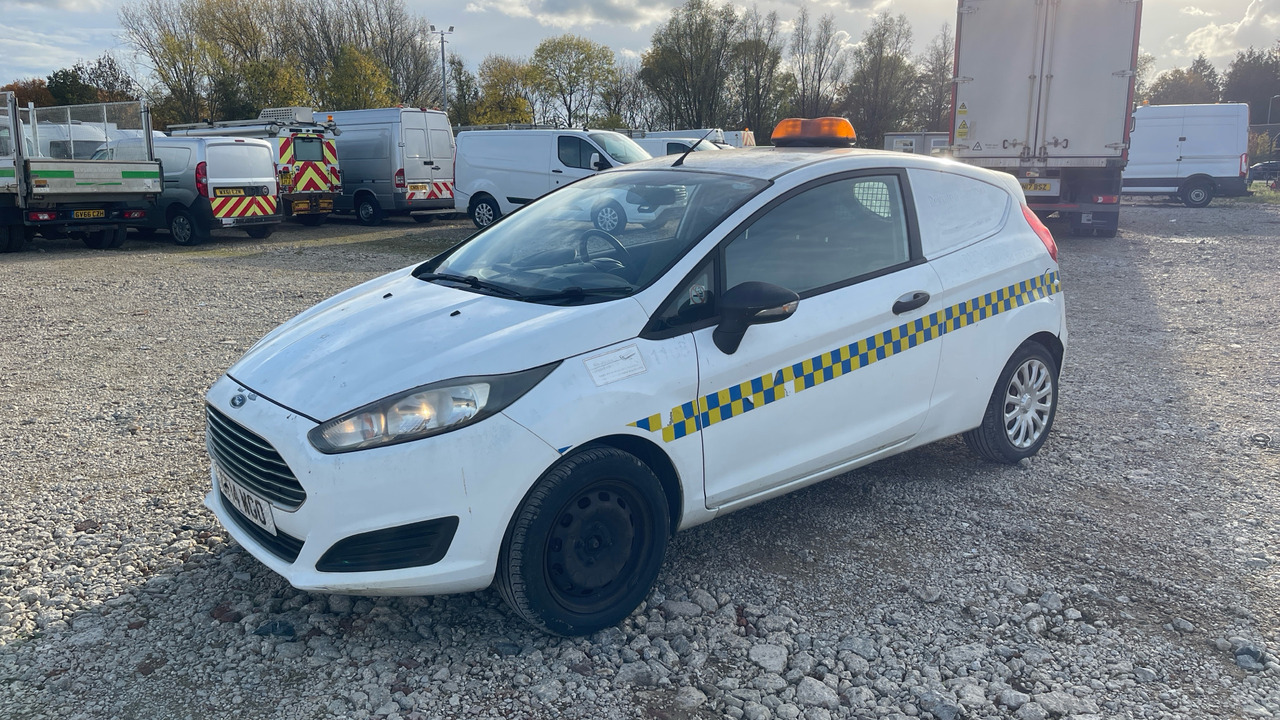 FORD FIESTA 1.5 TDCI - Vieglā automašīna: foto 2 FORD FIESTA 1.5 TDCI - Vieglā automašīna: foto 2