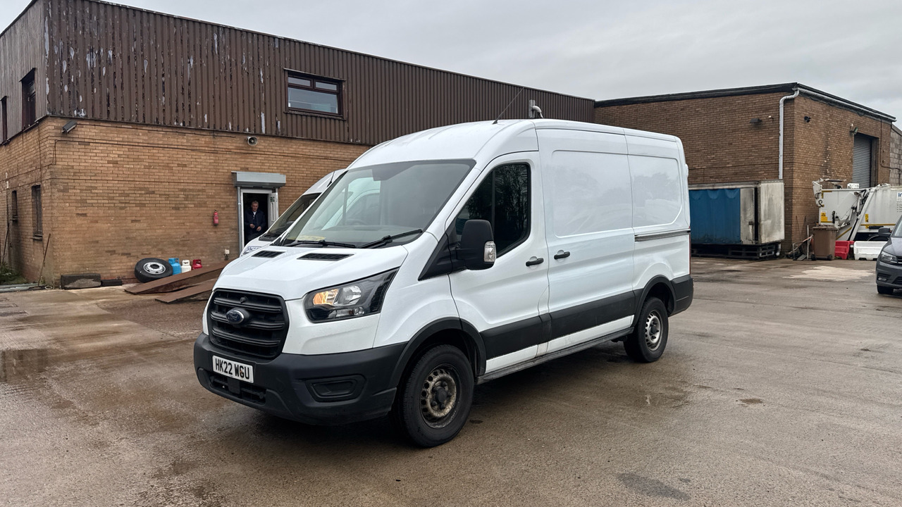 FORD TRANSIT 2.0 EcoBlue 130ps Leader - Kravas mikroautobuss: foto 2 FORD TRANSIT 2.0 EcoBlue 130ps Leader - Kravas mikroautobuss: foto 2