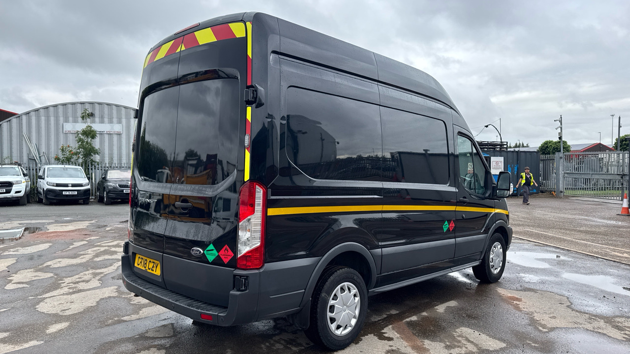 FORD TRANSIT 2.0 TDCi 130PS - Kravas mikroautobuss: foto 4 FORD TRANSIT 2.0 TDCi 130PS - Kravas mikroautobuss: foto 4
