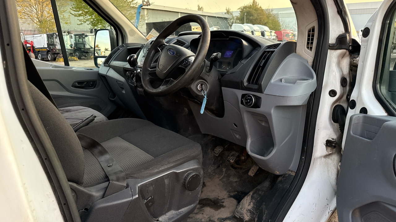 FORD TRANSIT 350 2.2 TDCi 125ps - Komercauto pašizgāzējs: foto 5 FORD TRANSIT 350 2.2 TDCi 125ps - Komercauto pašizgāzējs: foto 5