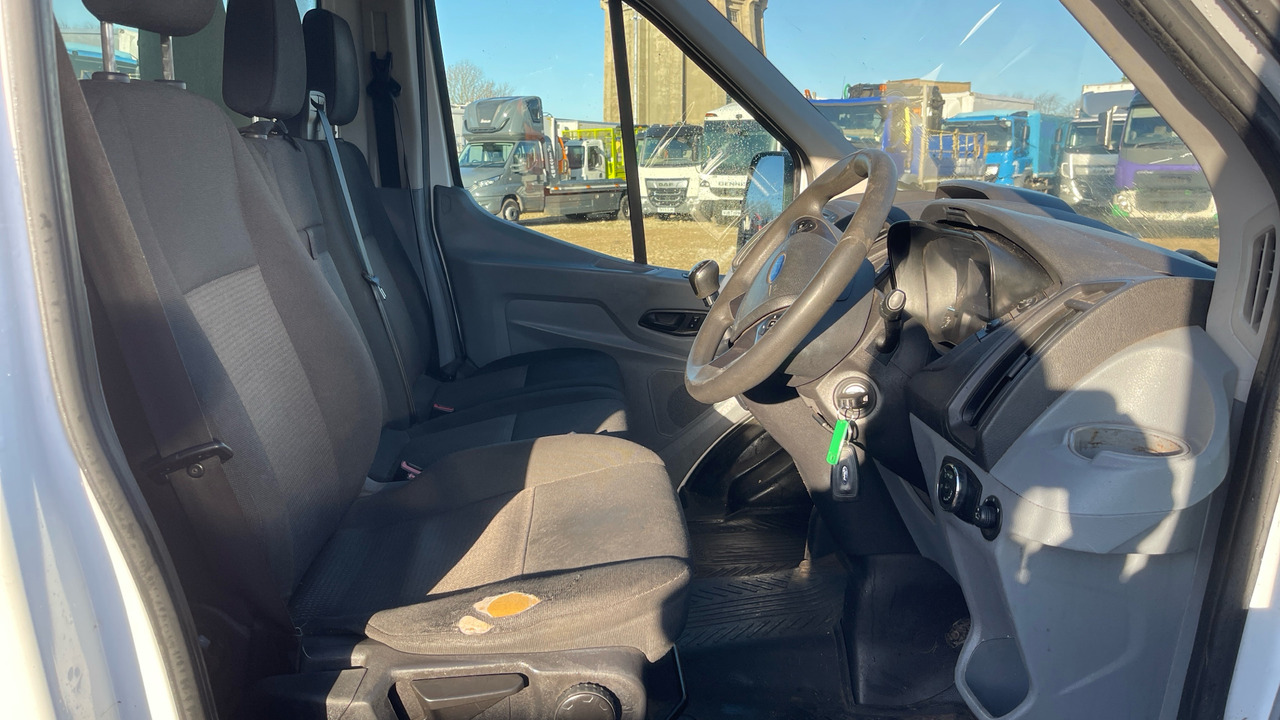FORD TRANSIT 350 2.2 TDCi 125ps - Komercauto pašizgāzējs: foto 5 FORD TRANSIT 350 2.2 TDCi 125ps - Komercauto pašizgāzējs: foto 5