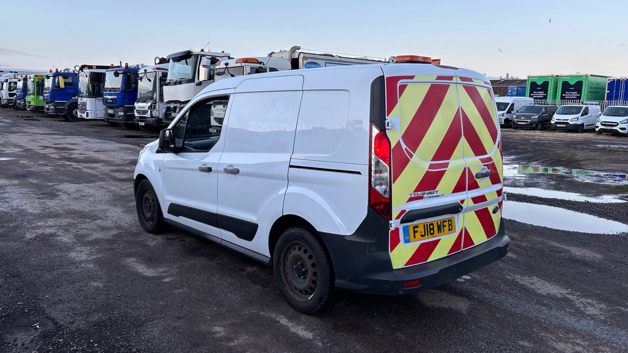 FORD TRANSIT CONNECT 200 1.5 TDCi 75ps - Mazs furgons: foto 3 FORD TRANSIT CONNECT 200 1.5 TDCi 75ps - Mazs furgons: foto 3