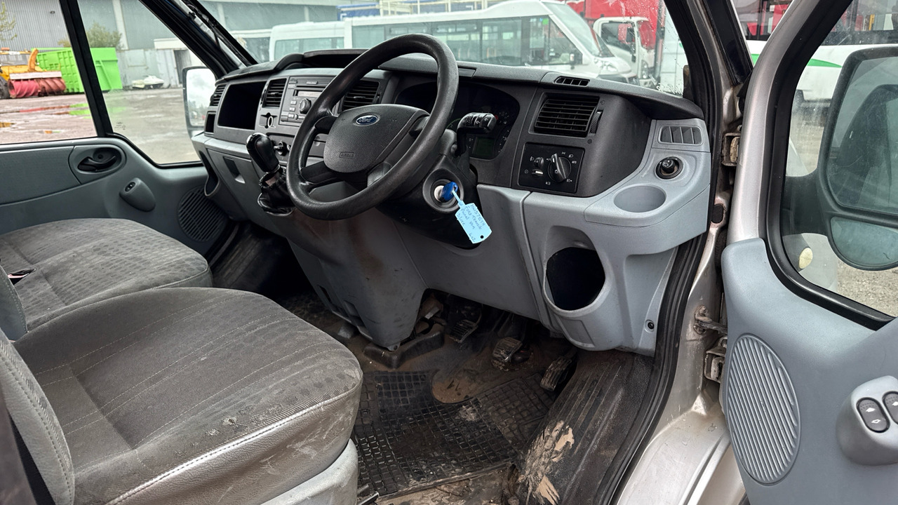 FORD TRANSIT T260 2.2 130PS - Kravas mikroautobuss: foto 5 FORD TRANSIT T260 2.2 130PS - Kravas mikroautobuss: foto 5