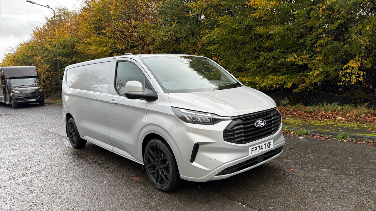 Ford Transit 2.0 136PS - Mazs furgons: foto 1 Ford Transit 2.0 136PS - Mazs furgons: foto 1