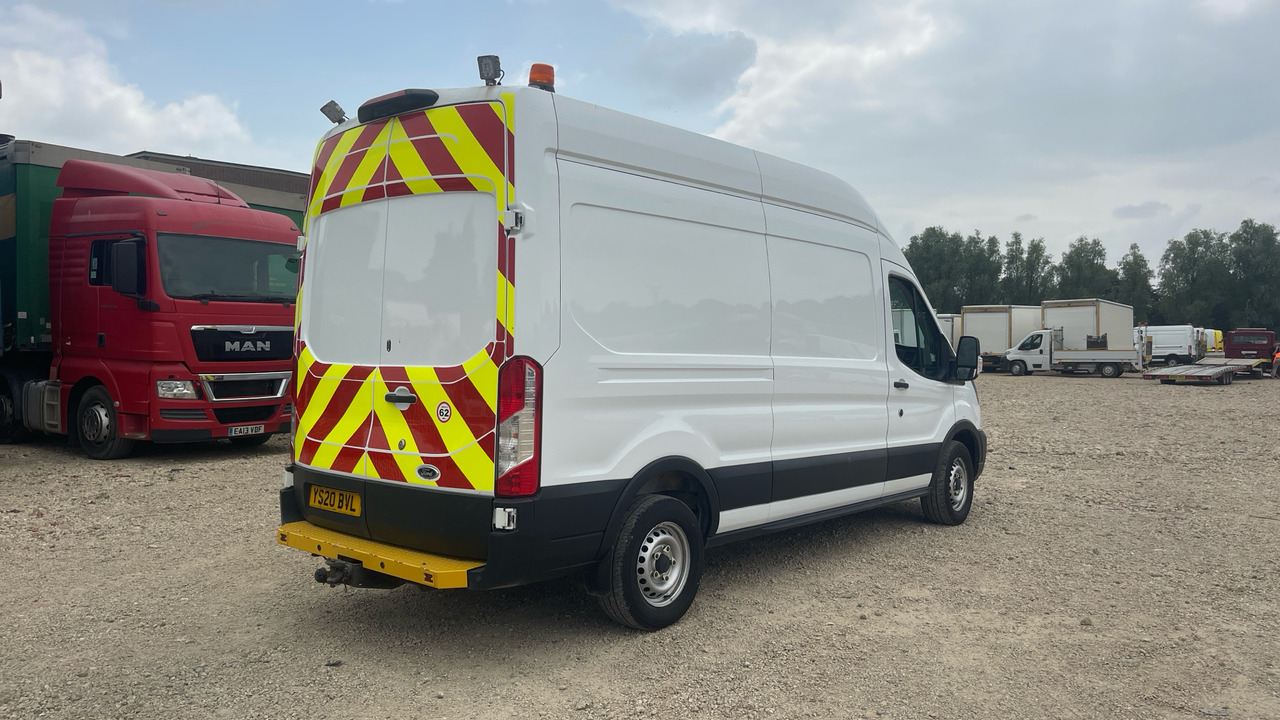 Ford Transit 350 2.0 ECO BLUE 130PS - Kravas mikroautobuss: foto 4 Ford Transit 350 2.0 ECO BLUE 130PS - Kravas mikroautobuss: foto 4