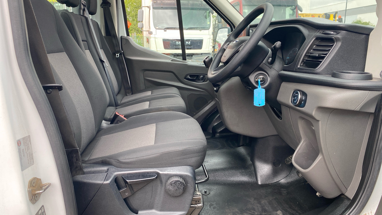 Ford Transit 350 2.0 ECOBLUE 130PS - Automašīna ar kravas platformu: foto 5 Ford Transit 350 2.0 ECOBLUE 130PS - Automašīna ar kravas platformu: foto 5