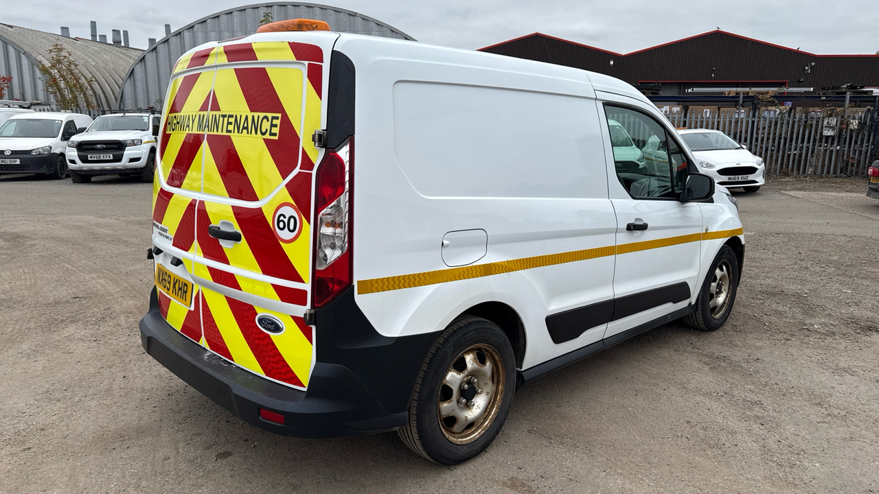 Ford Transit Connect 200 1.5 EcoBlue 75ps - Mazs furgons: foto 4 Ford Transit Connect 200 1.5 EcoBlue 75ps - Mazs furgons: foto 4