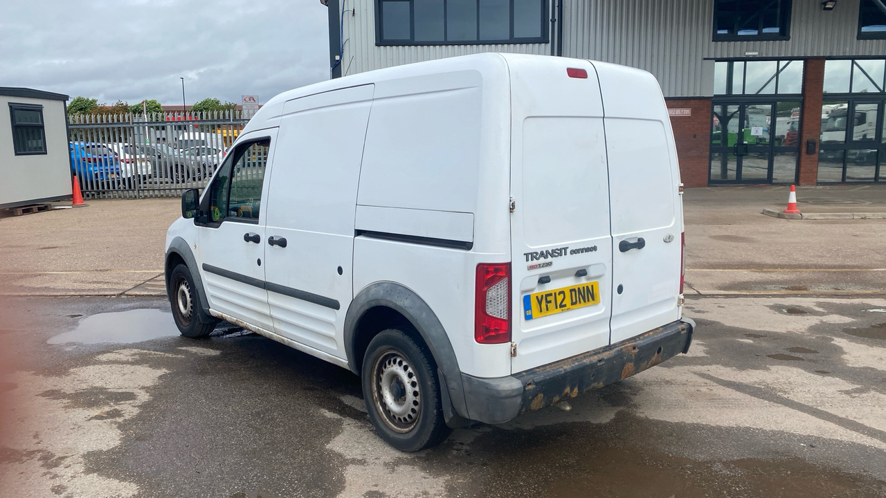 Ford Transit Connect 230 TDCi 90PS - Mazs furgons: foto 3 Ford Transit Connect 230 TDCi 90PS - Mazs furgons: foto 3