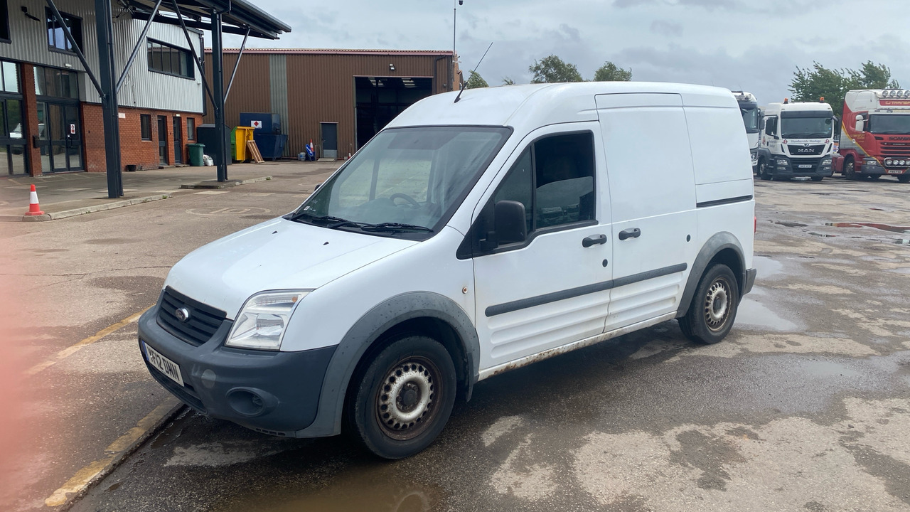 Ford Transit Connect 230 TDCi 90PS - Mazs furgons: foto 2 Ford Transit Connect 230 TDCi 90PS - Mazs furgons: foto 2